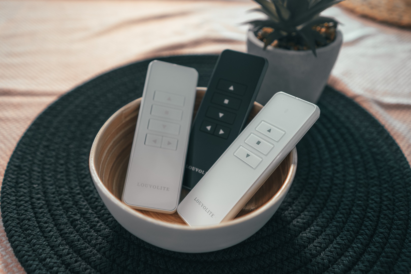 Louvolite R1942 (6-channels) Push Button Remote (Replacement for R1922) - White - Image 11