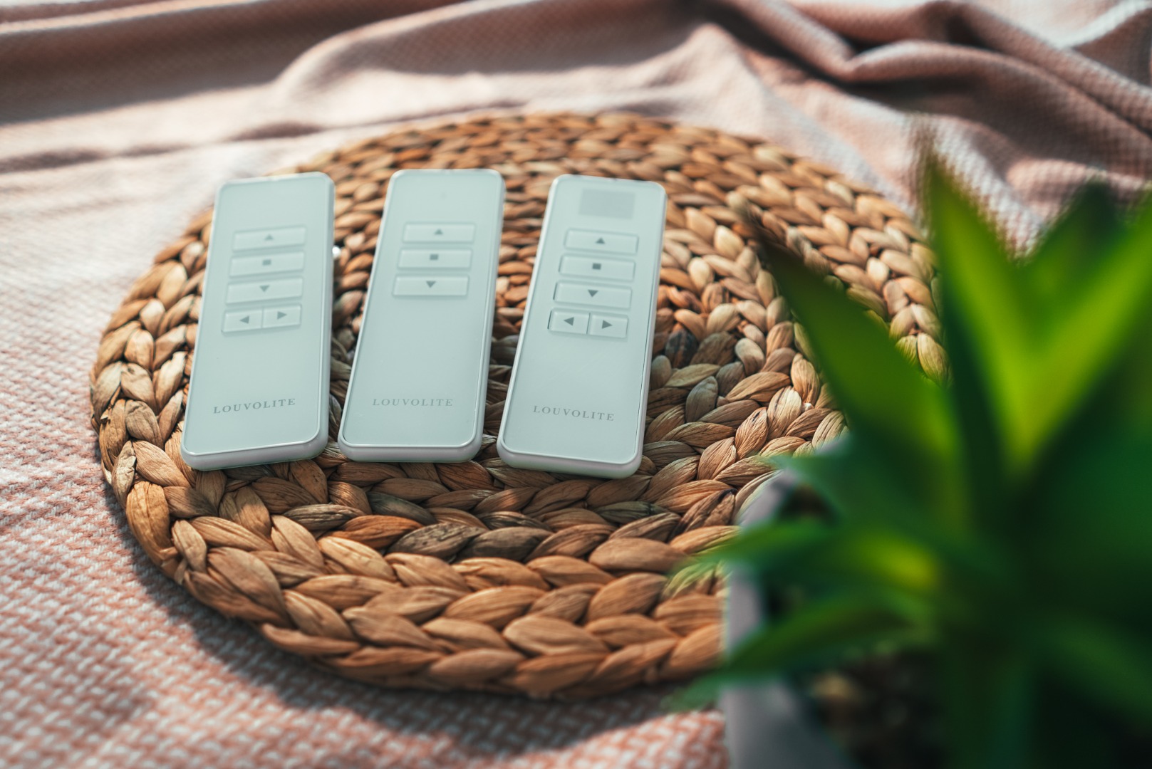 Louvolite R1940 (1-channel) Push Button Remote Controller (Replacement for R1920) - Image 11