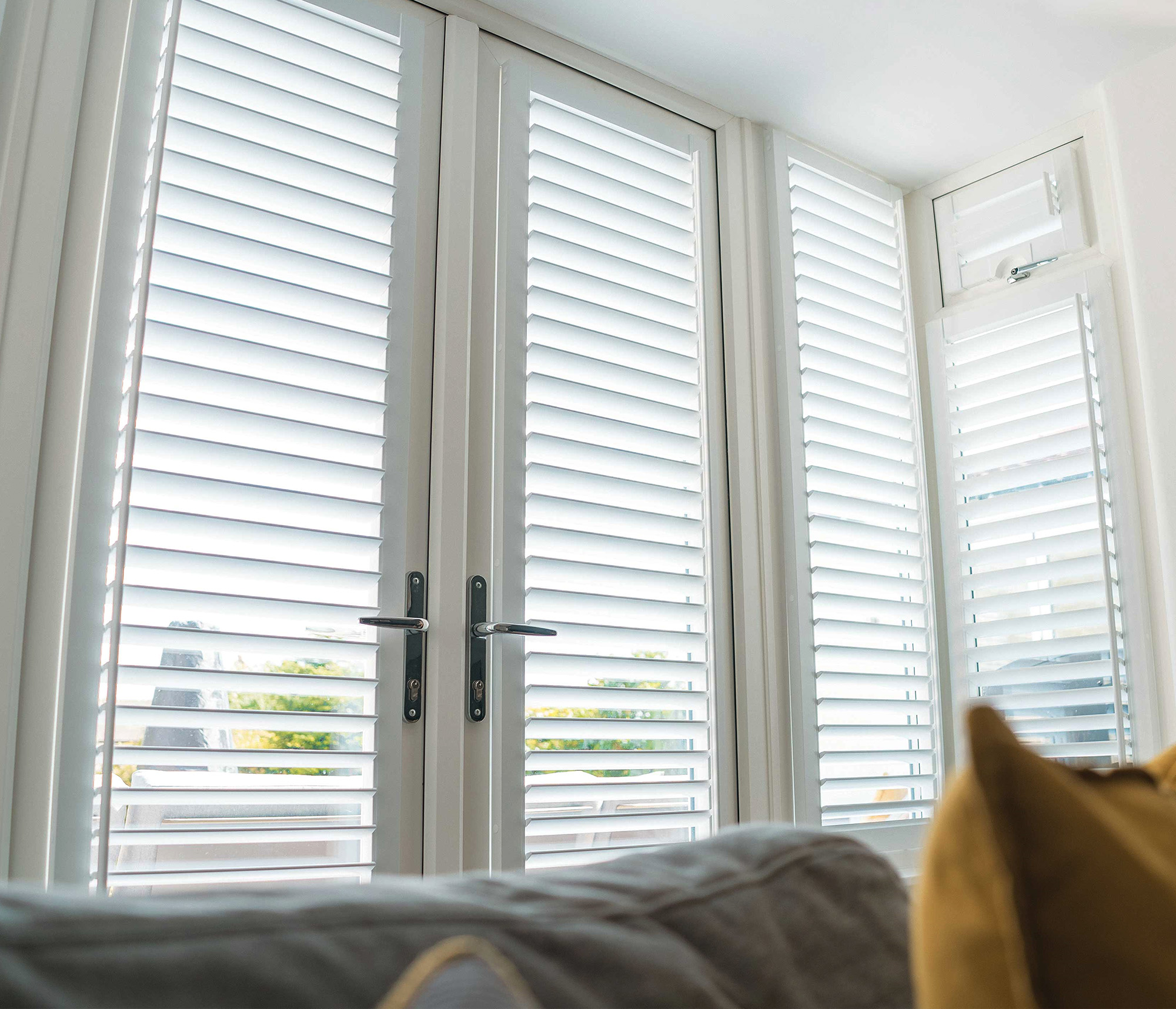 Louvolite Perfect Fit uPVC Shutters LITE - Cotton Natural White - Image 13